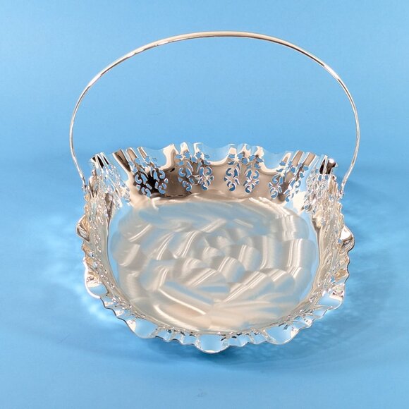 BMF Silverplated Wedding Basket with folding handle, with original box - Picture 3 of 13